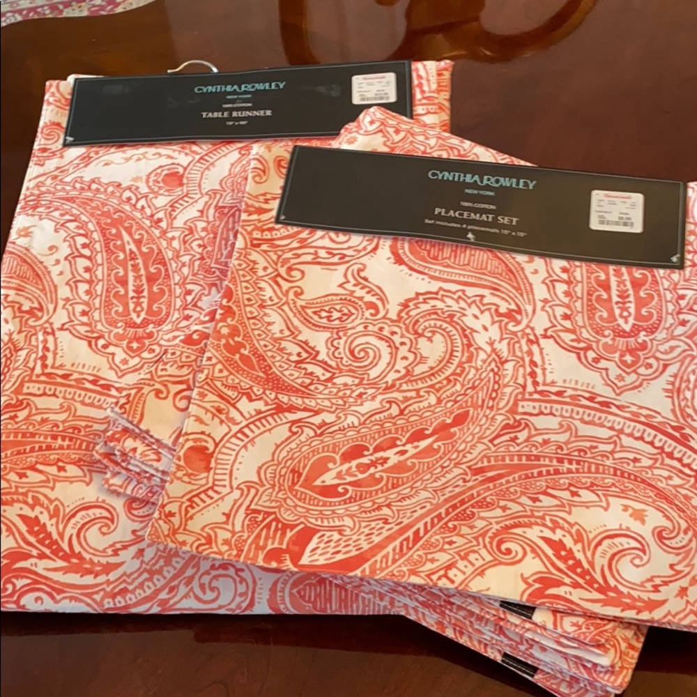 Cynthia Rowley table and place mats